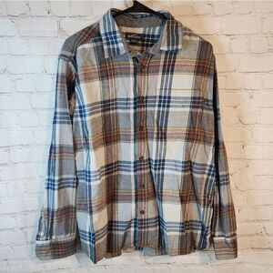 Men's Eddie Bauer longsleeve button-down shirt, size Large